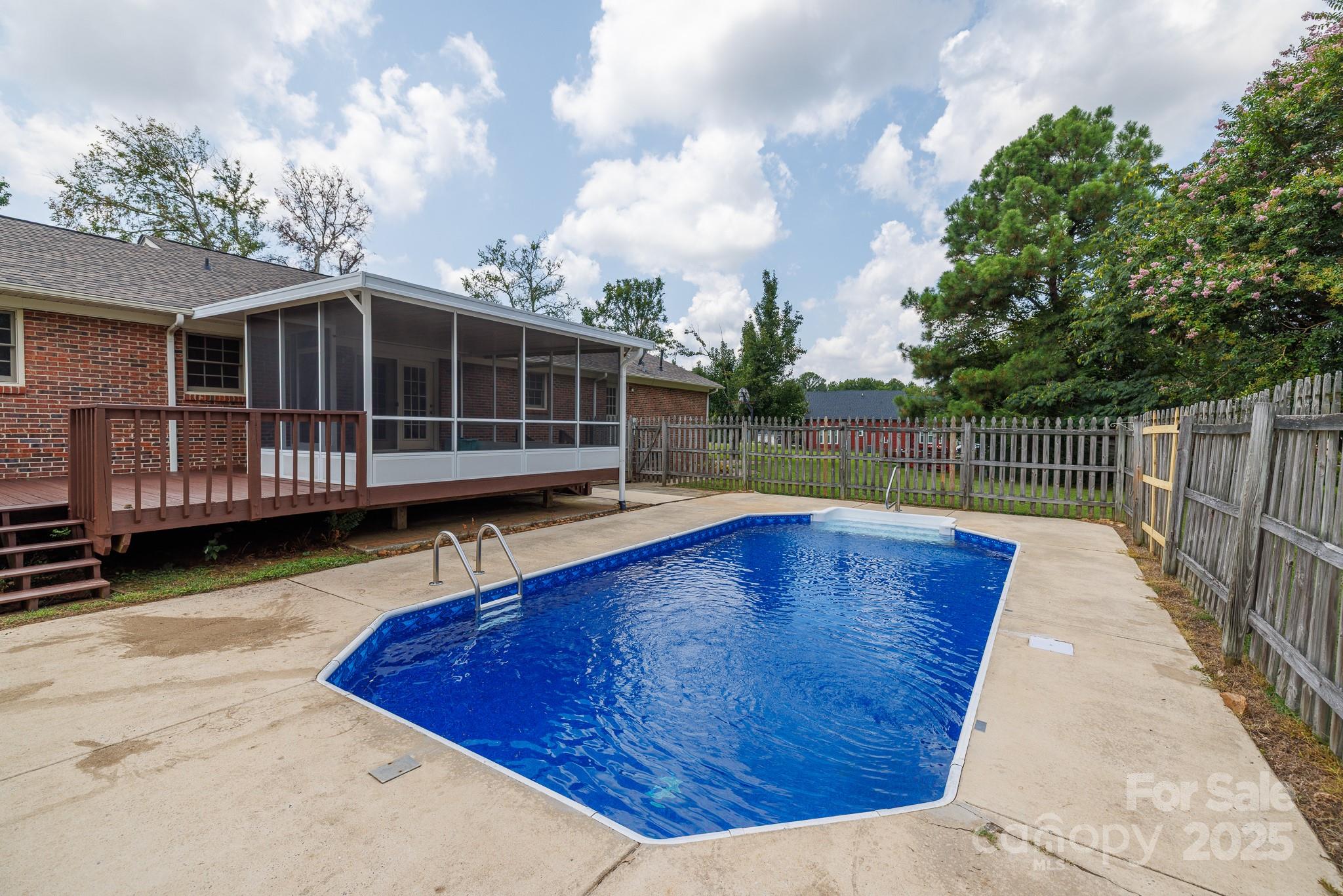 Quail Run - Residential