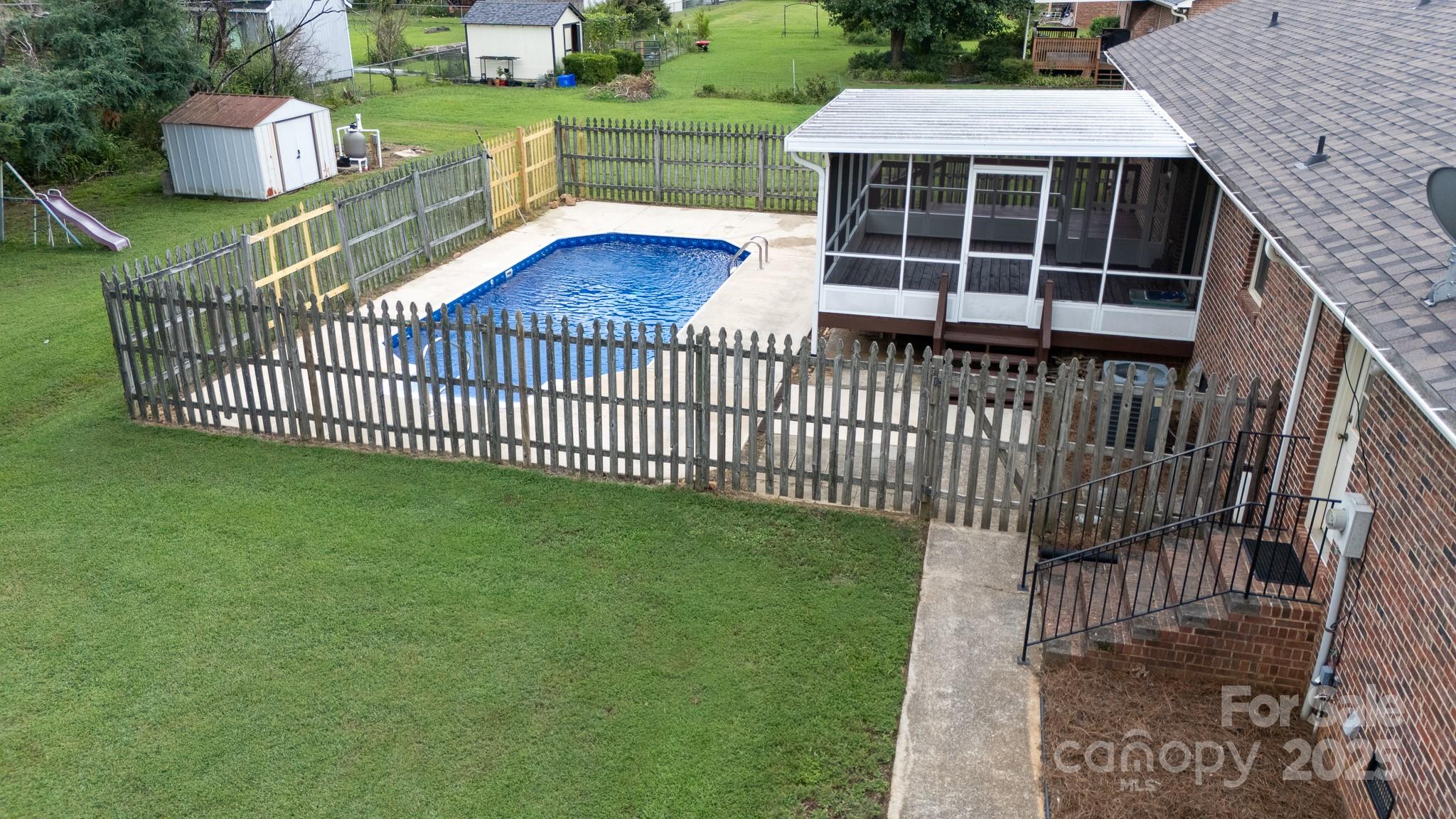 Quail Run - Residential