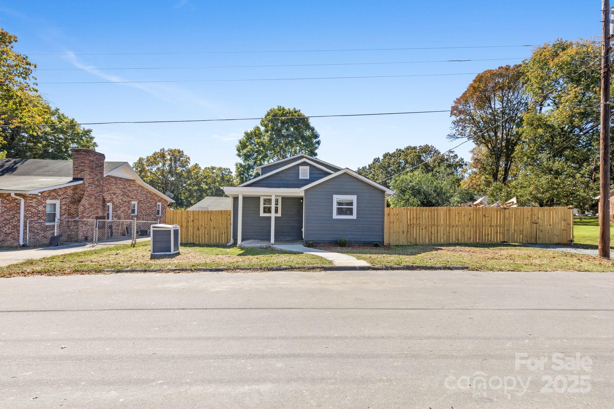 104 Crest Street
