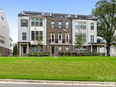 2555 Deacon Avenue Charlotte NC 28204