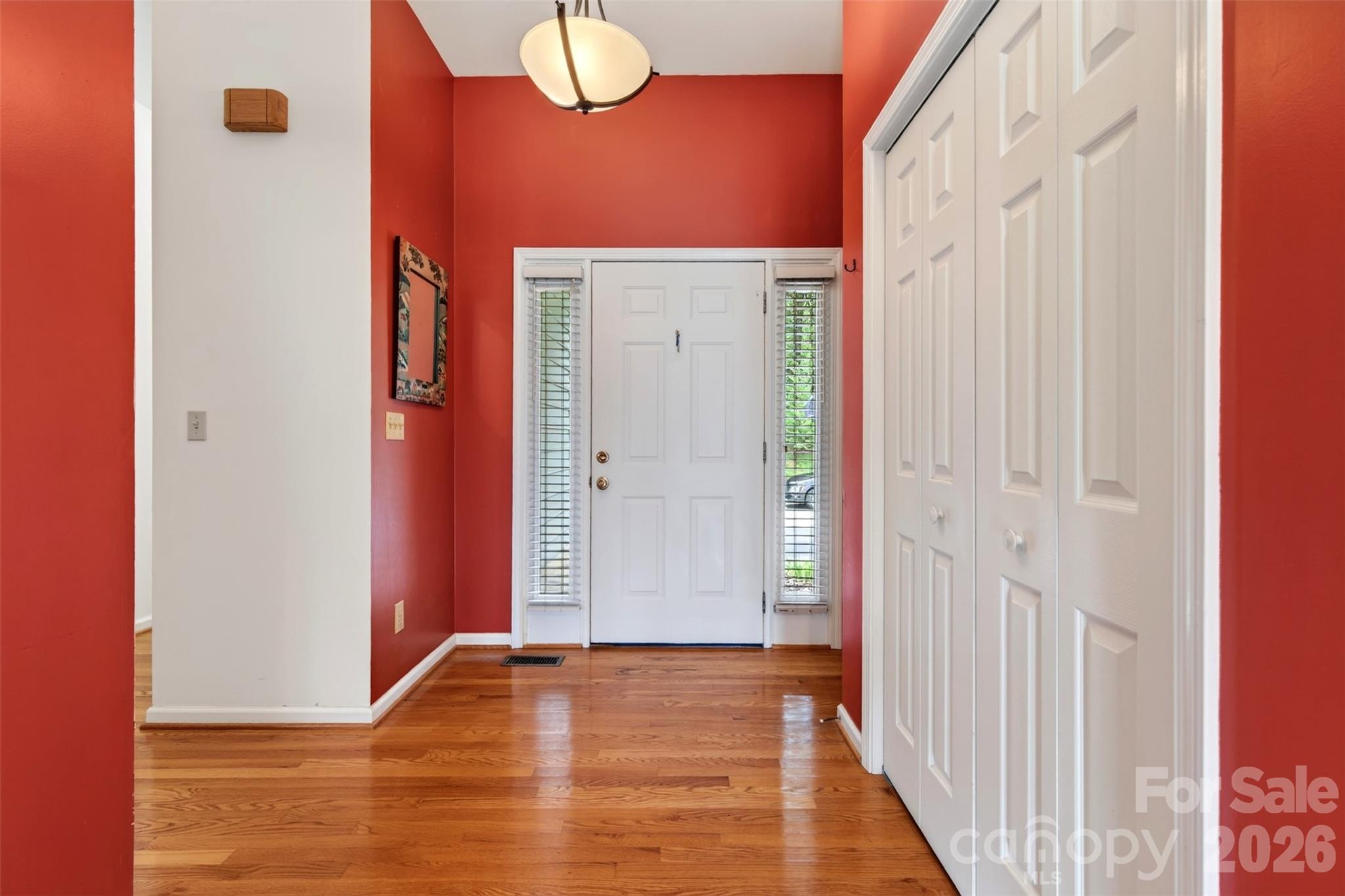 16 Spring Hollow Circle