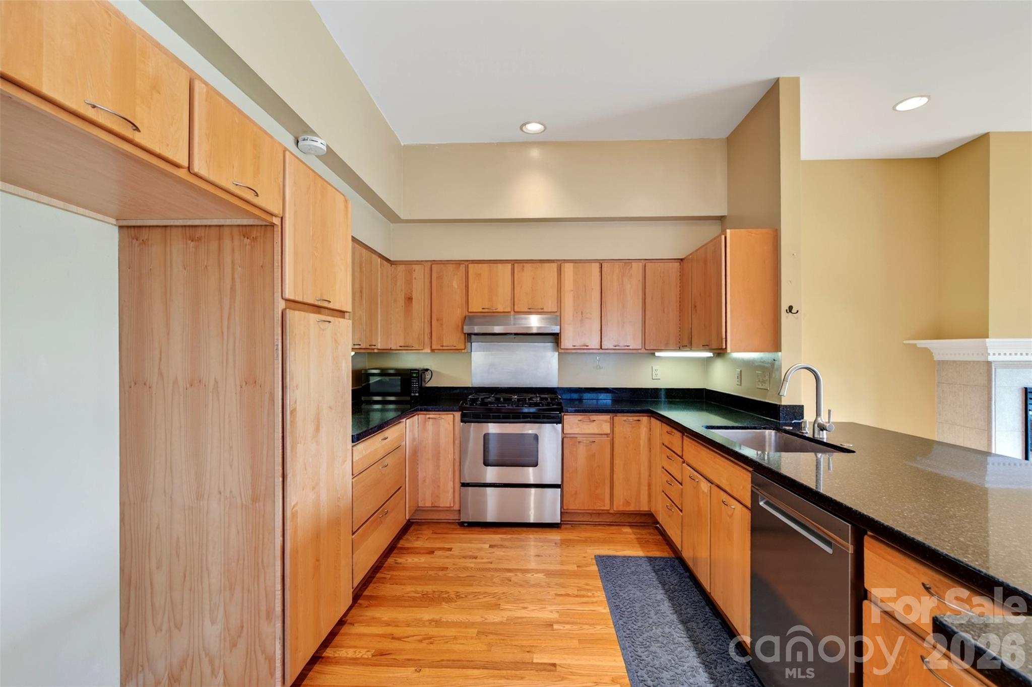 16 Spring Hollow Circle