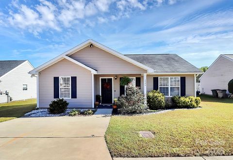 Photo of 2524 Gelsinger Avenue, Bessemer City, NC 28016 (MLS # 4314171)