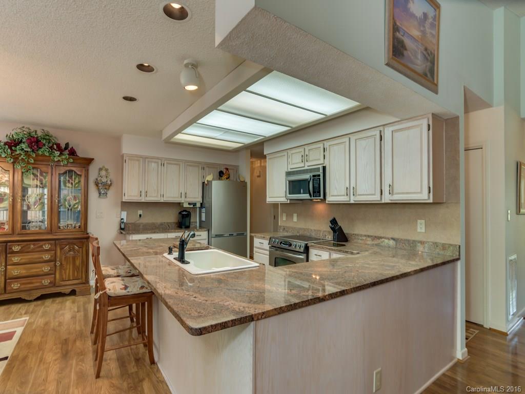 Rumbling Bald on Lake Lure - Residential