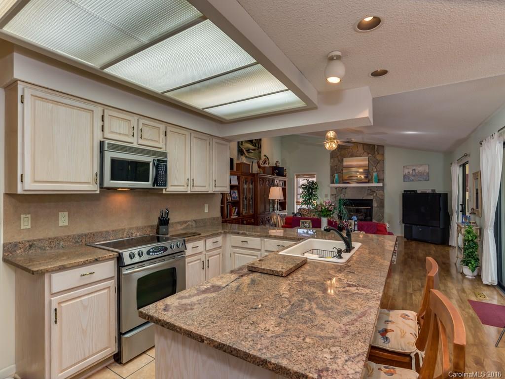 Rumbling Bald on Lake Lure - Residential