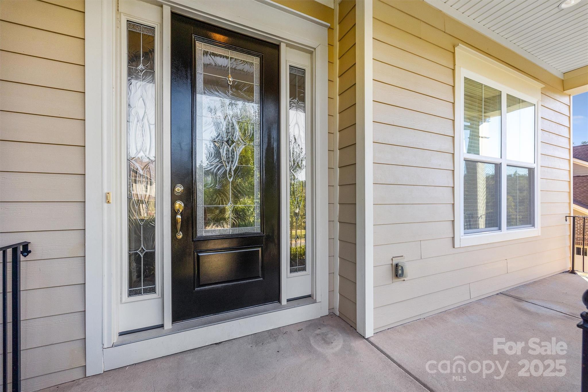 273 Monteray Oaks Circle