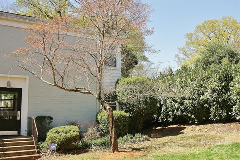 3238 Pinehurst Place B Charlotte NC 28209