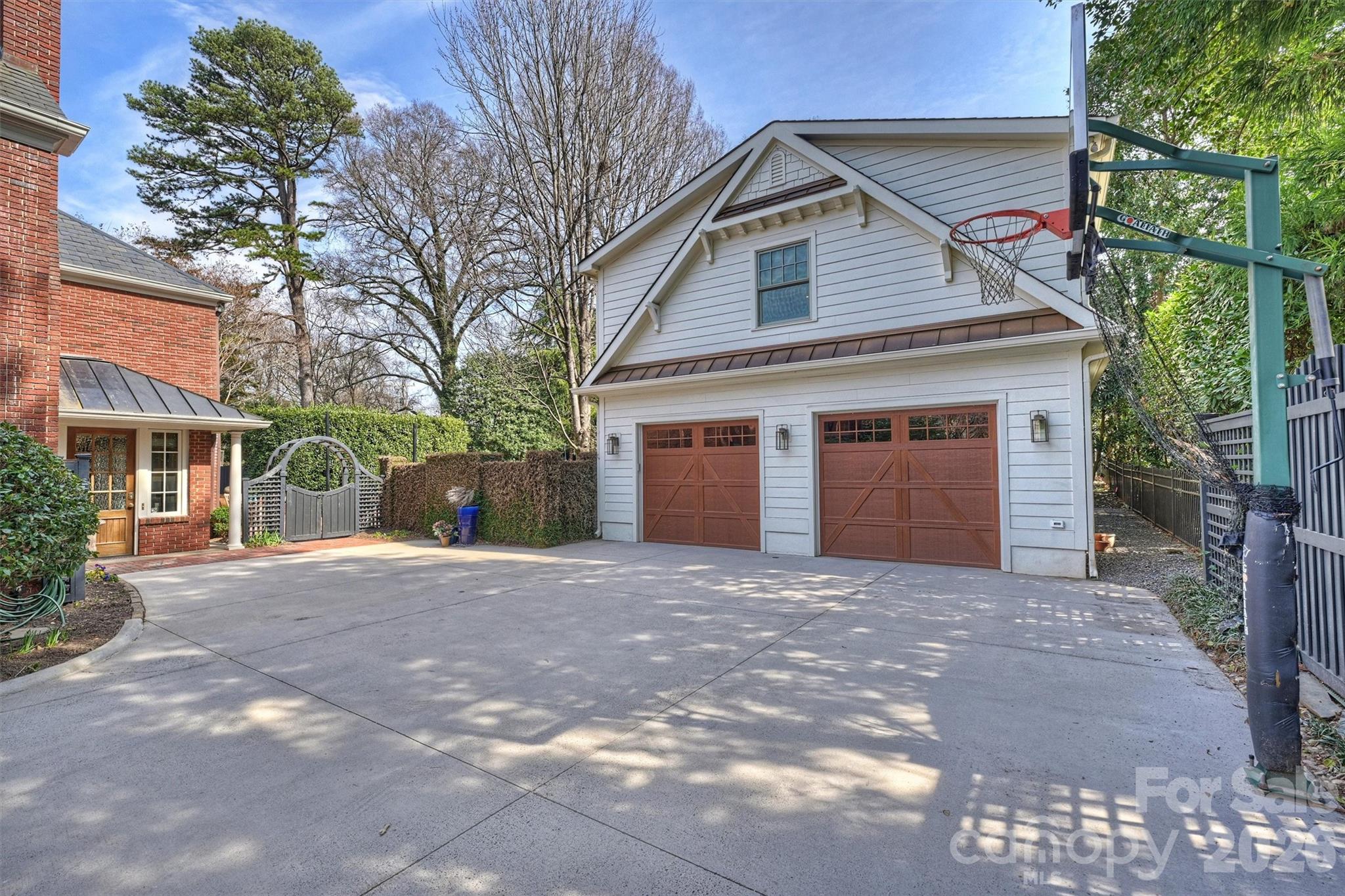 Myers Park - Residential