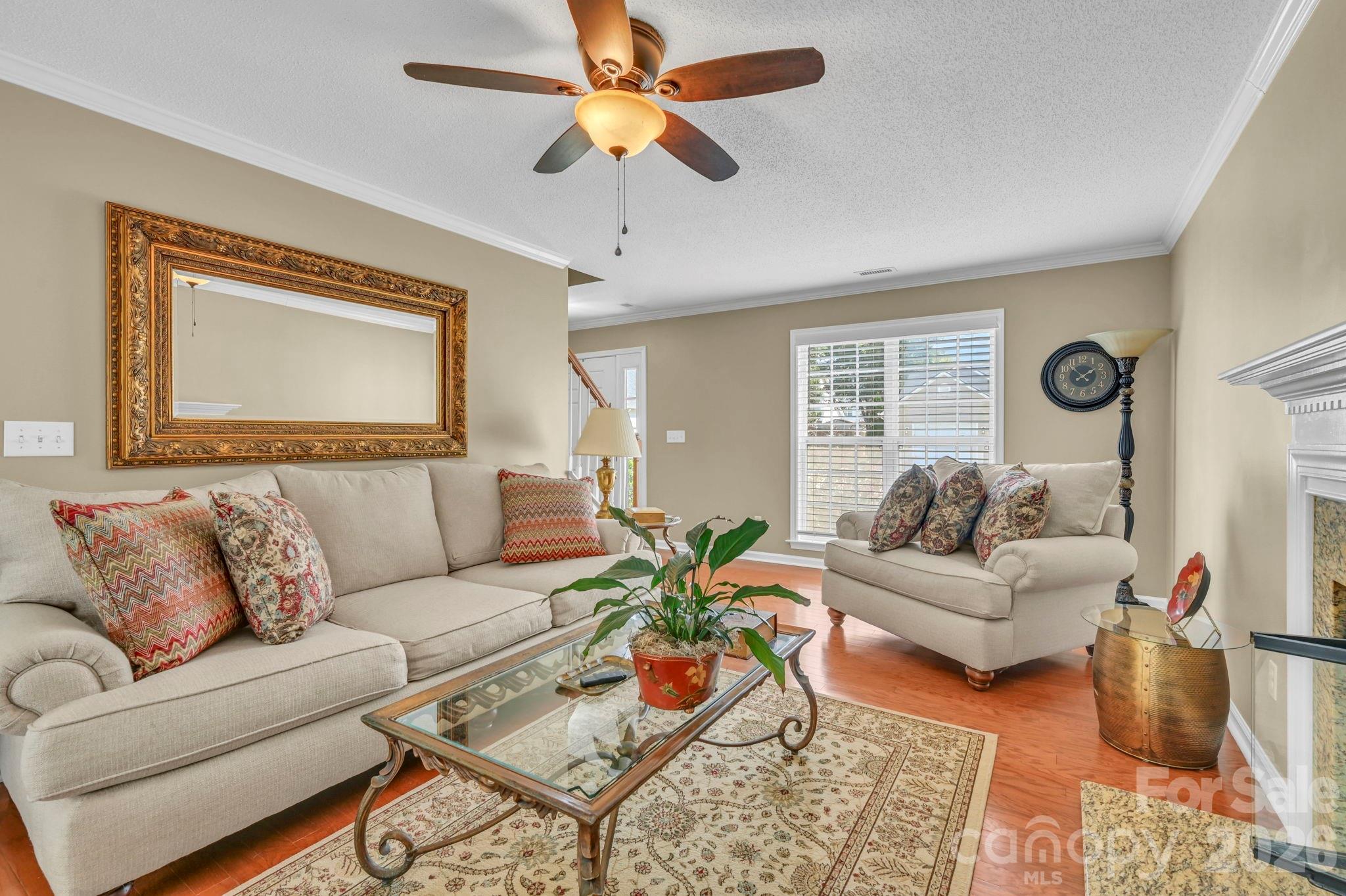 21 Sunberry Trail N