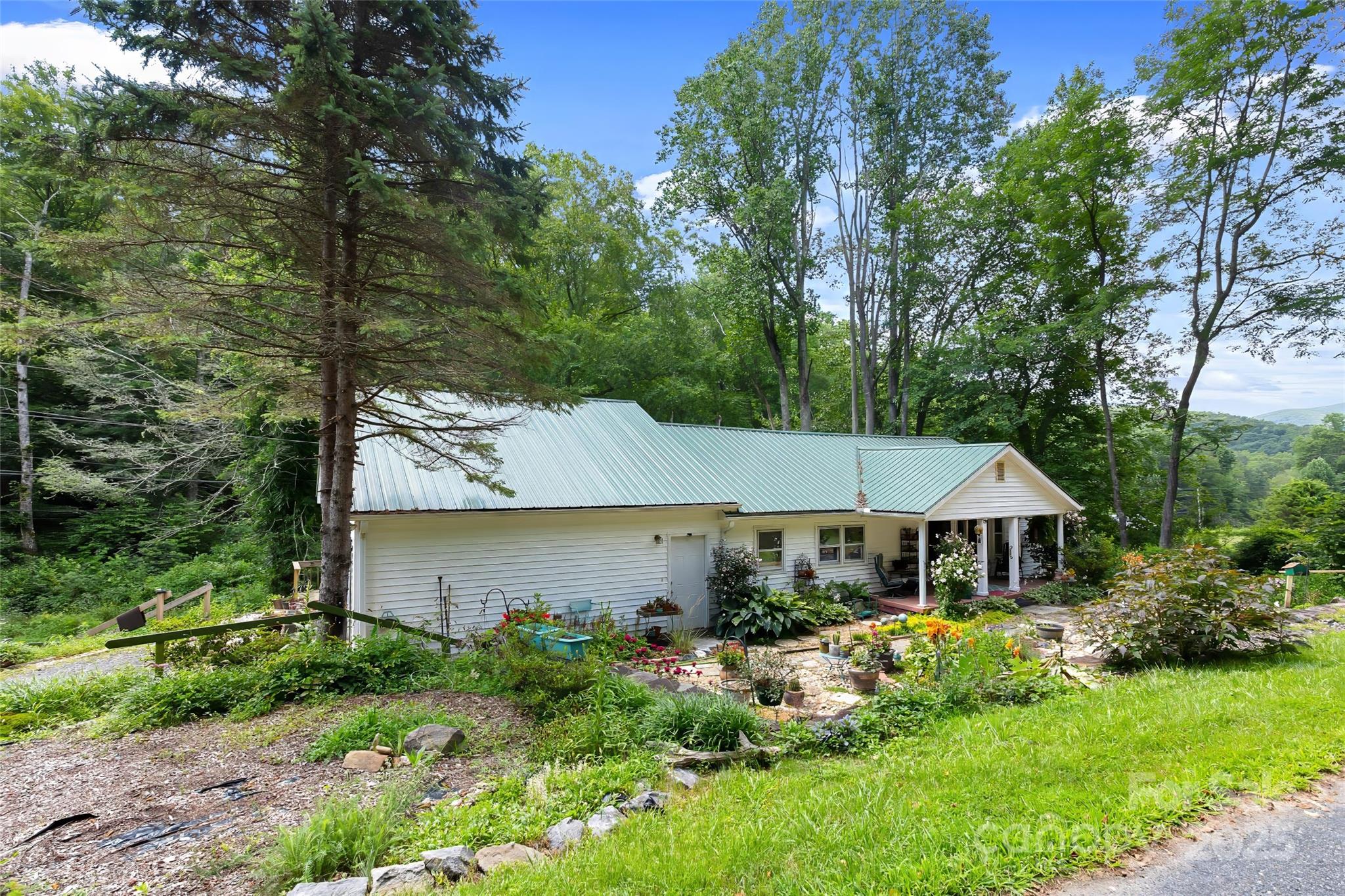 524 Clear Creek Road