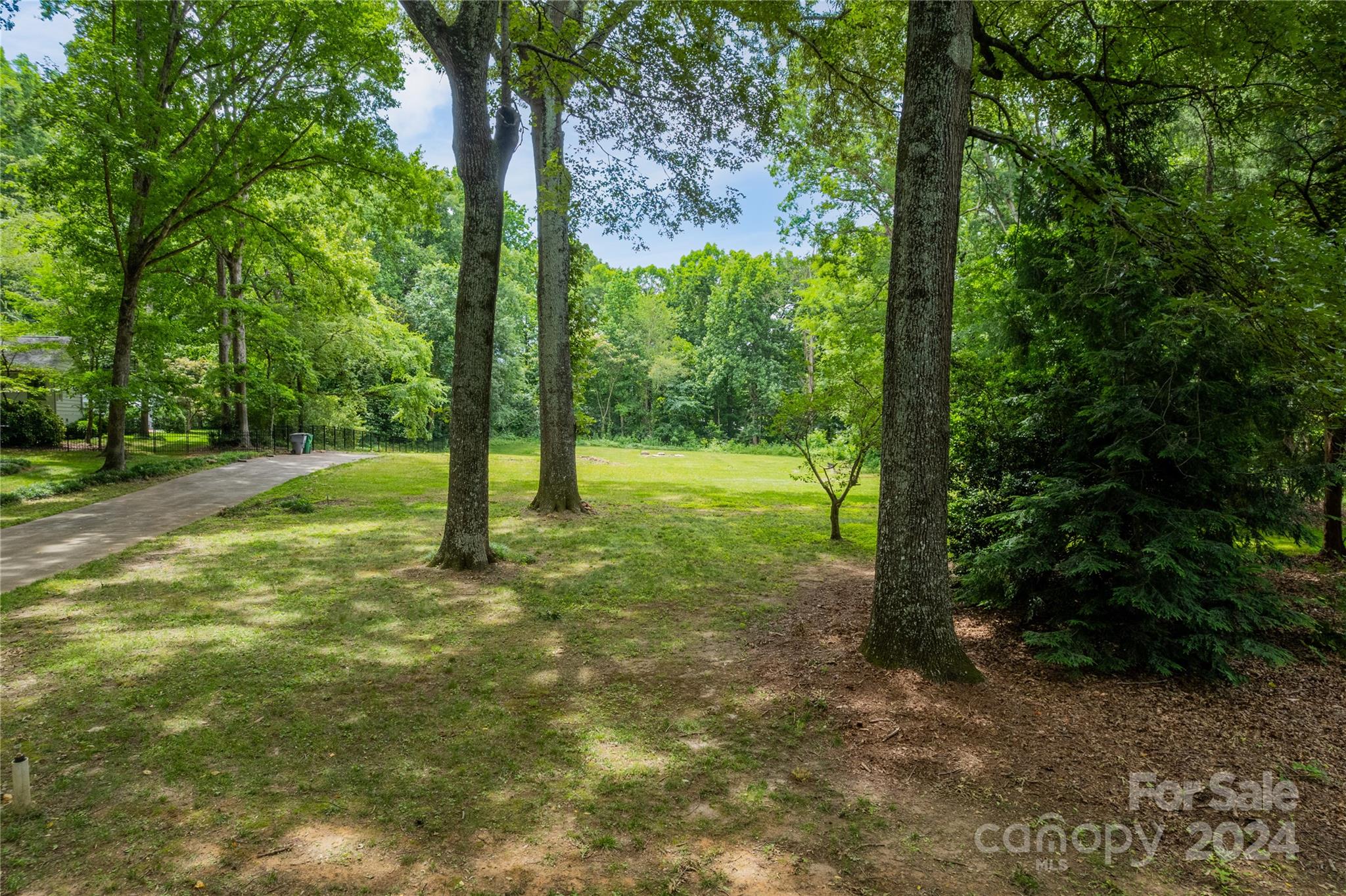 Town And Country Estates - Land