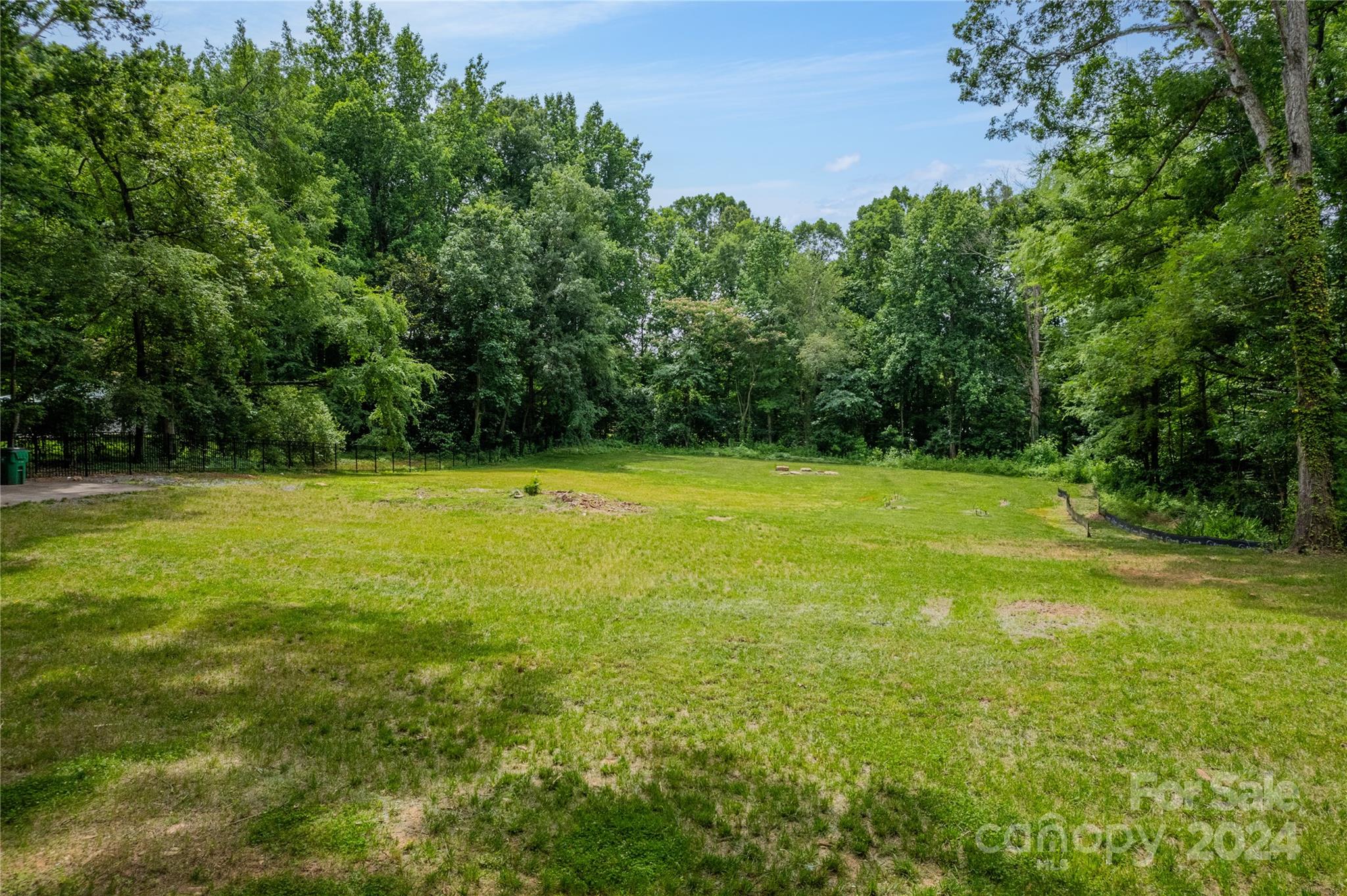 Town And Country Estates - Land