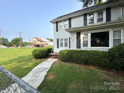156 Spruce Street Badin NC 28009