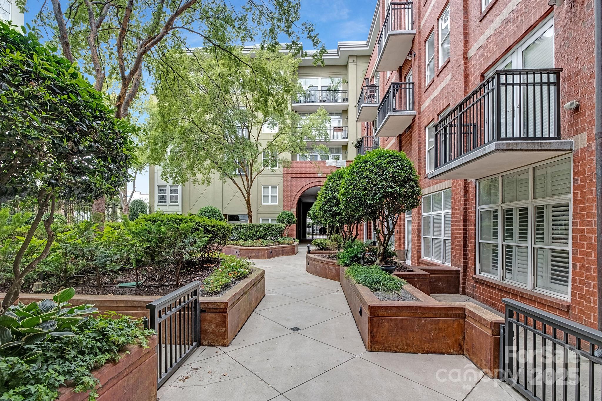 1320 Fillmore Avenue 411