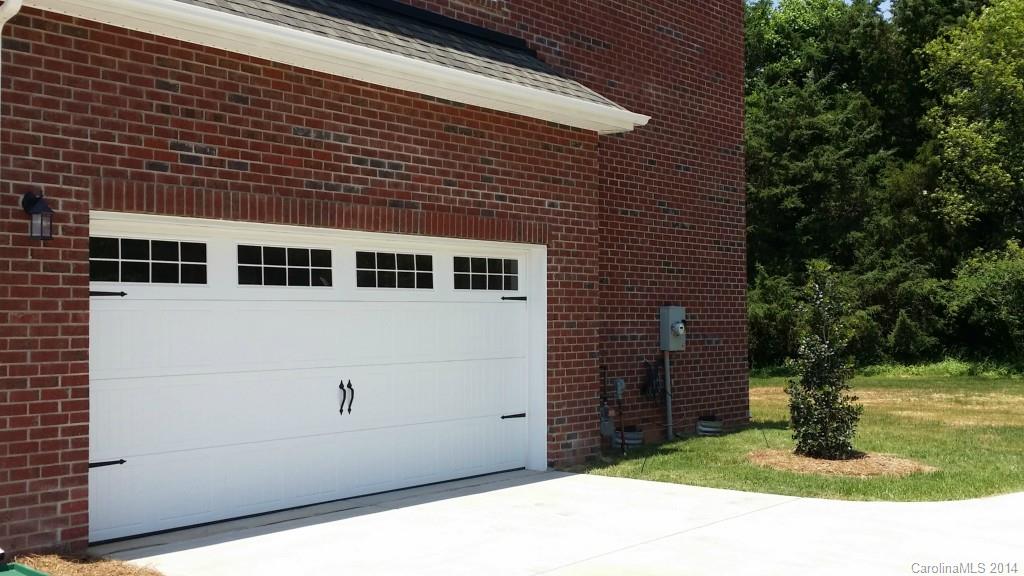The Gates At Eastview - Residential
