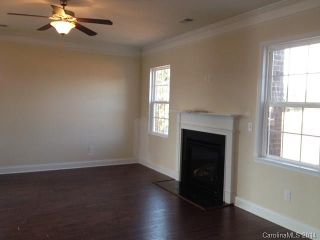 The Gates At Eastview - Residential