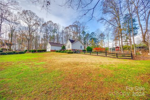 A home in Clover