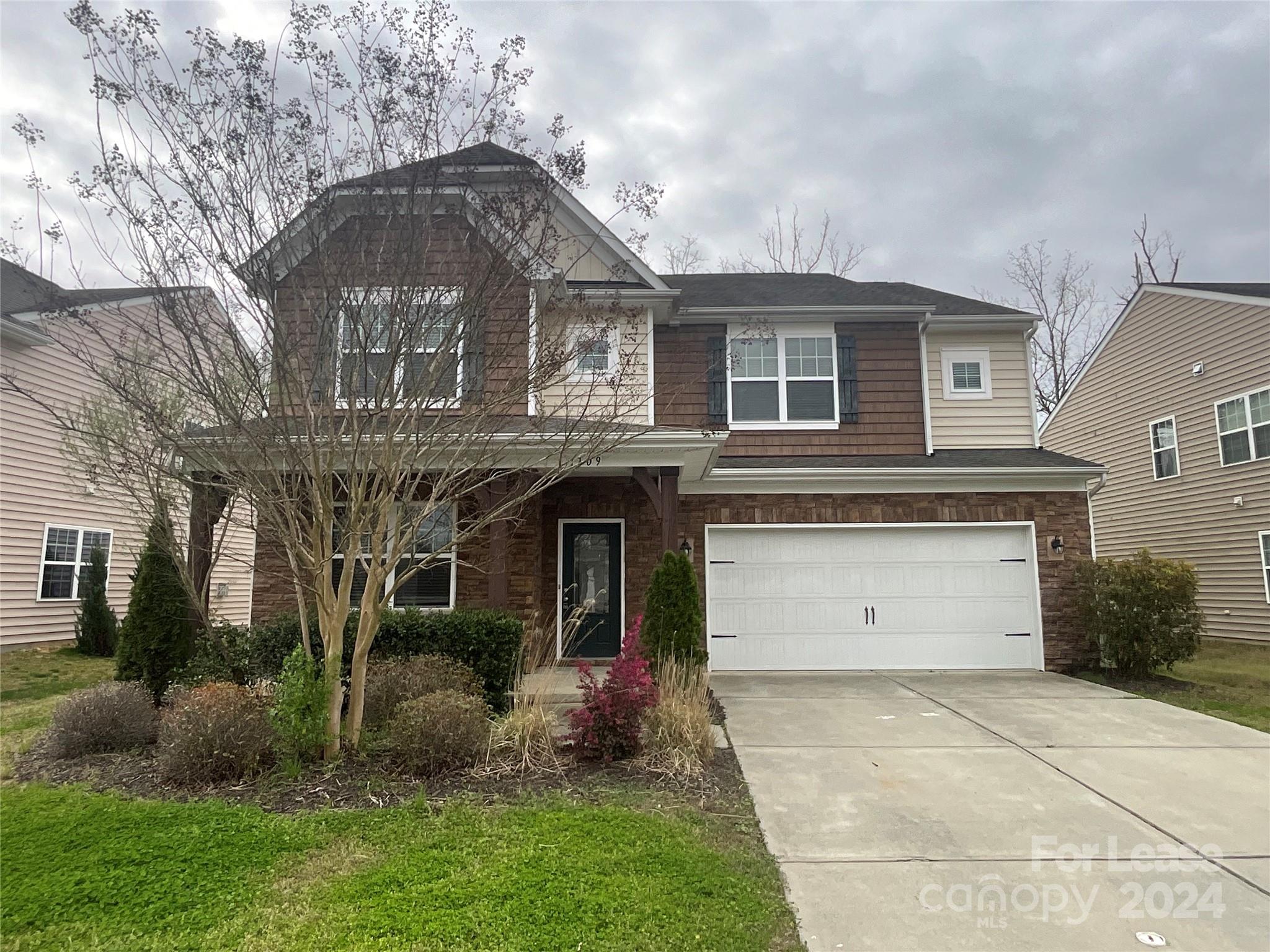 Photo 1 of 32 — 1109 Wainscott Drive, Waxhaw, NC 28173
