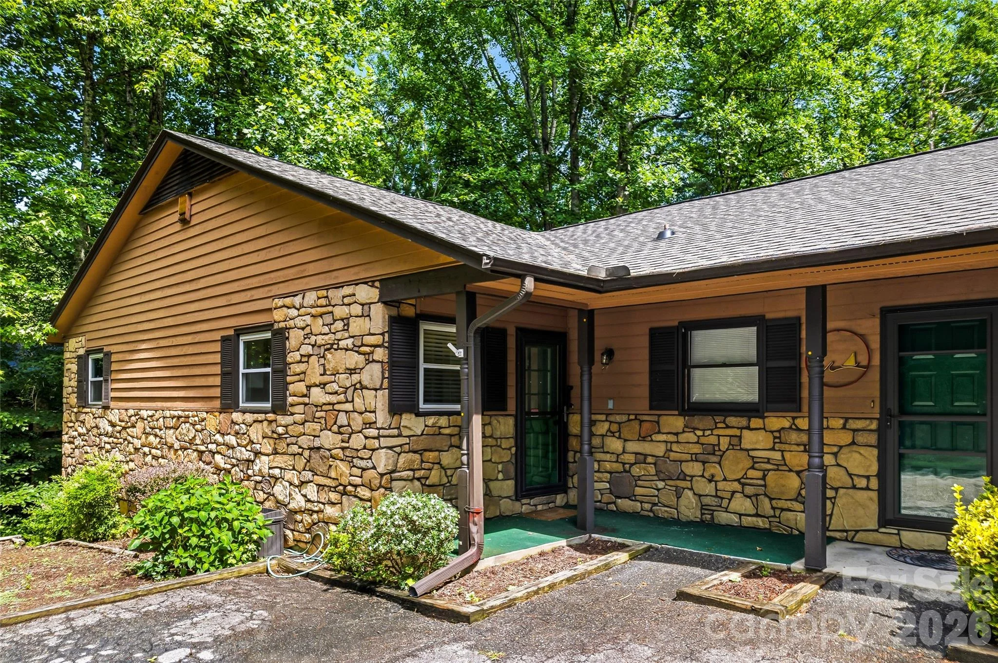 27 Unity Court, Etowah, NC, 28729