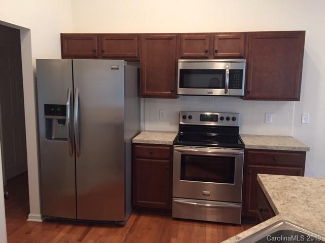 Brandon Oaks - Residential Lease