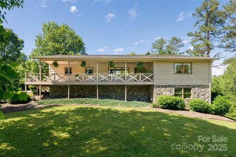 16 Royal Ridge Clyde NC 28721