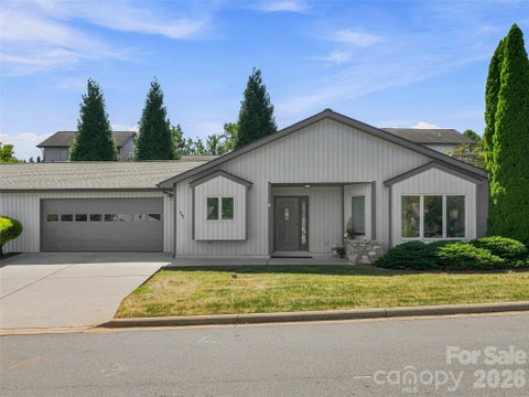 Photo of 403 Kyfields Drive, Weaverville, NC 28787 (MLS # 4424526)