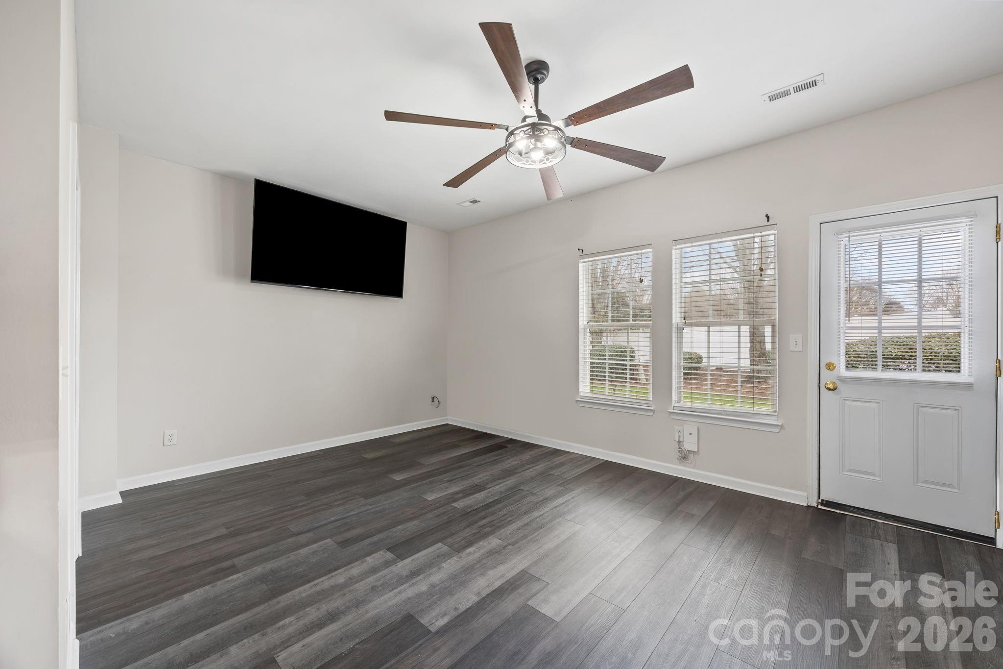 Kenton Glenn - Residential