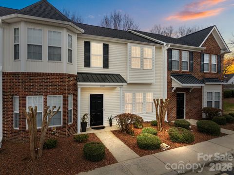 Photo of 4108 Kenton Glenn Court NW, Concord, NC 28027 (MLS # 4353382)