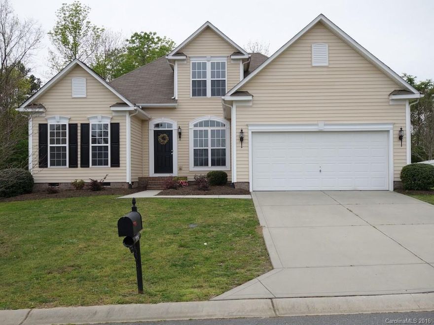 Desirable split bedroom ranch fully updated (bonus rm. up – easily add closet to make 4th bedroom!).  Immaculate, move-in condition! Kitchen features new s/s appliances & granite countertops. Other upgrades - new acacia laminate flooring, designer paint, new fixtures, and more. Master on main w/granite countertop, separate tub/shower. Open floorplan filled w/natural light from spacious sunroom overlooking wooded backyard.  Great neighborhood w/community pool + playground! Award winning schools.