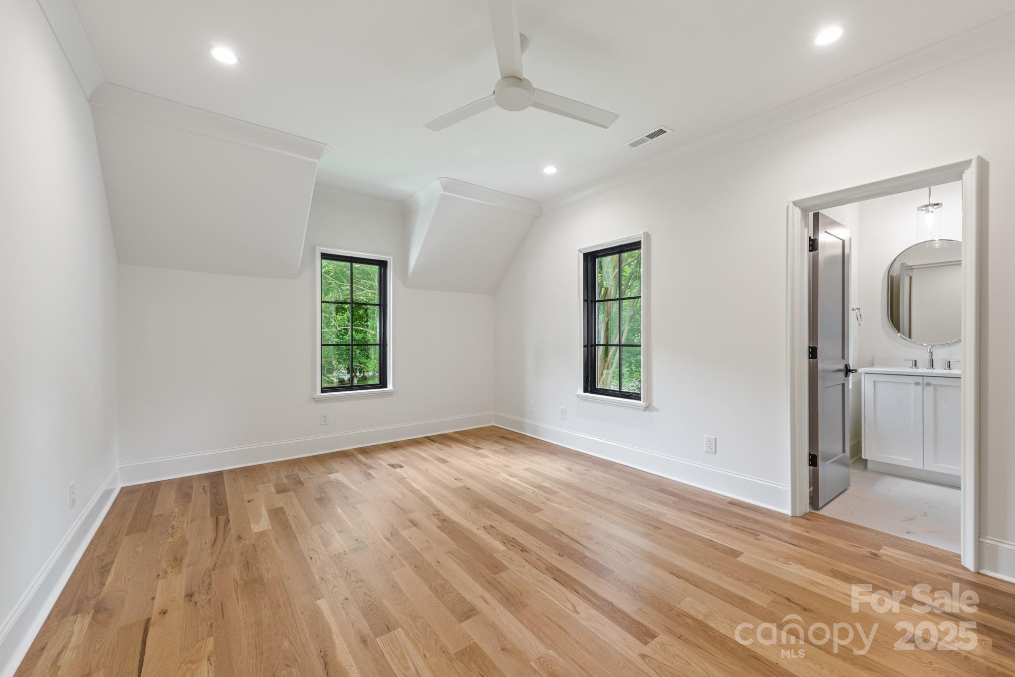 Lansdowne - Residential