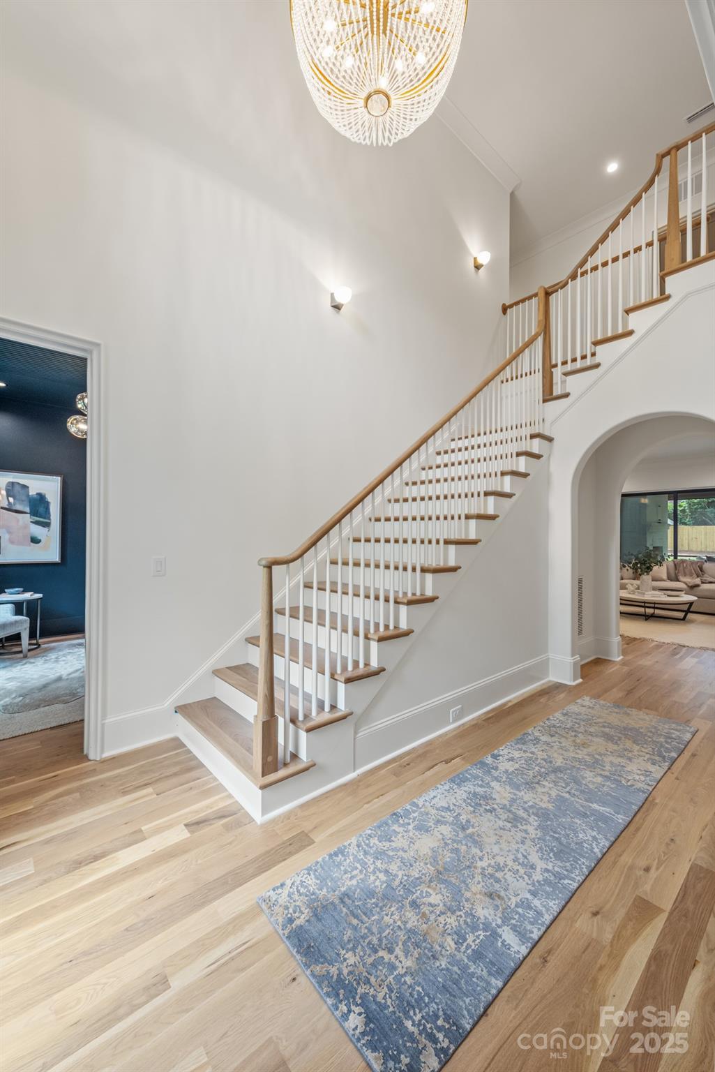 5124 Lansing Drive