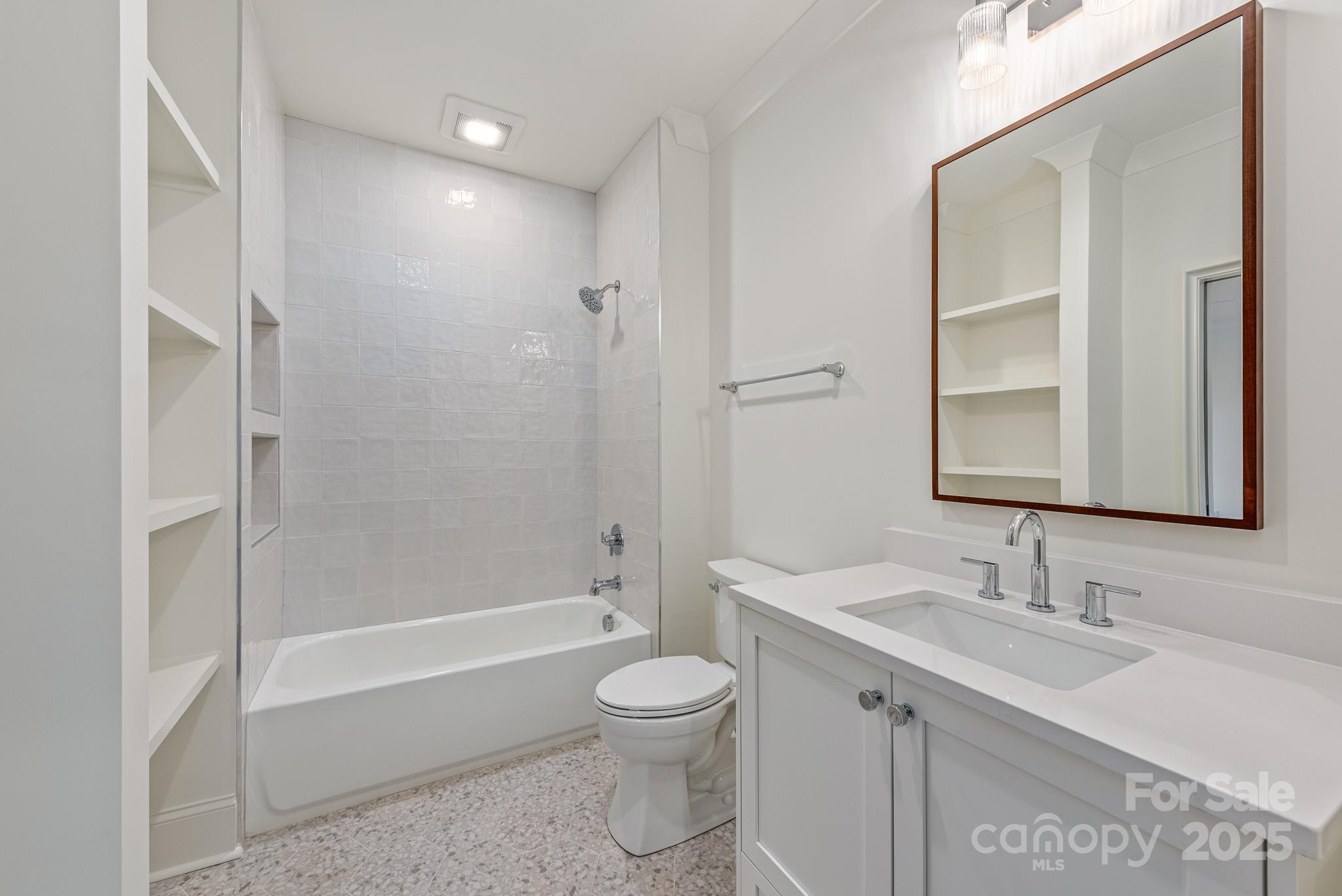 Lansdowne - Residential