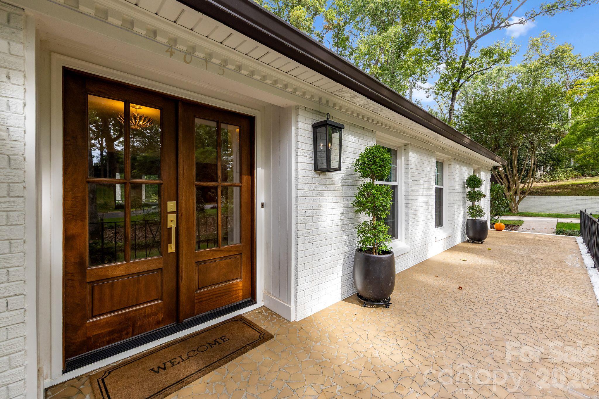 4015 Oldfield Road