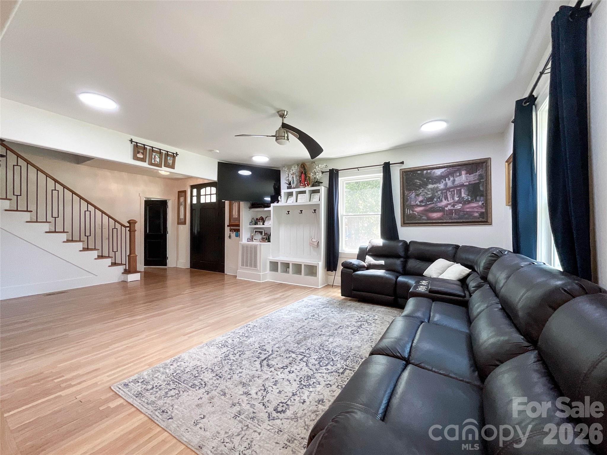 303 S Greene Street