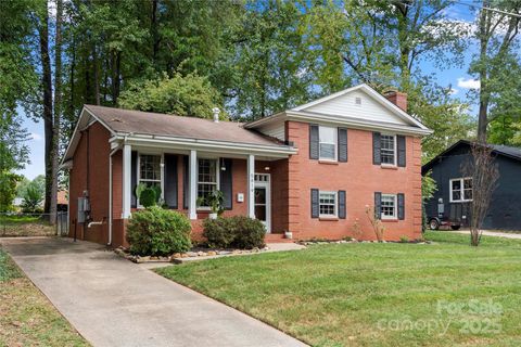 Photo of 5819 Ruth Drive, Charlotte, NC 28215 (MLS # 4308567)