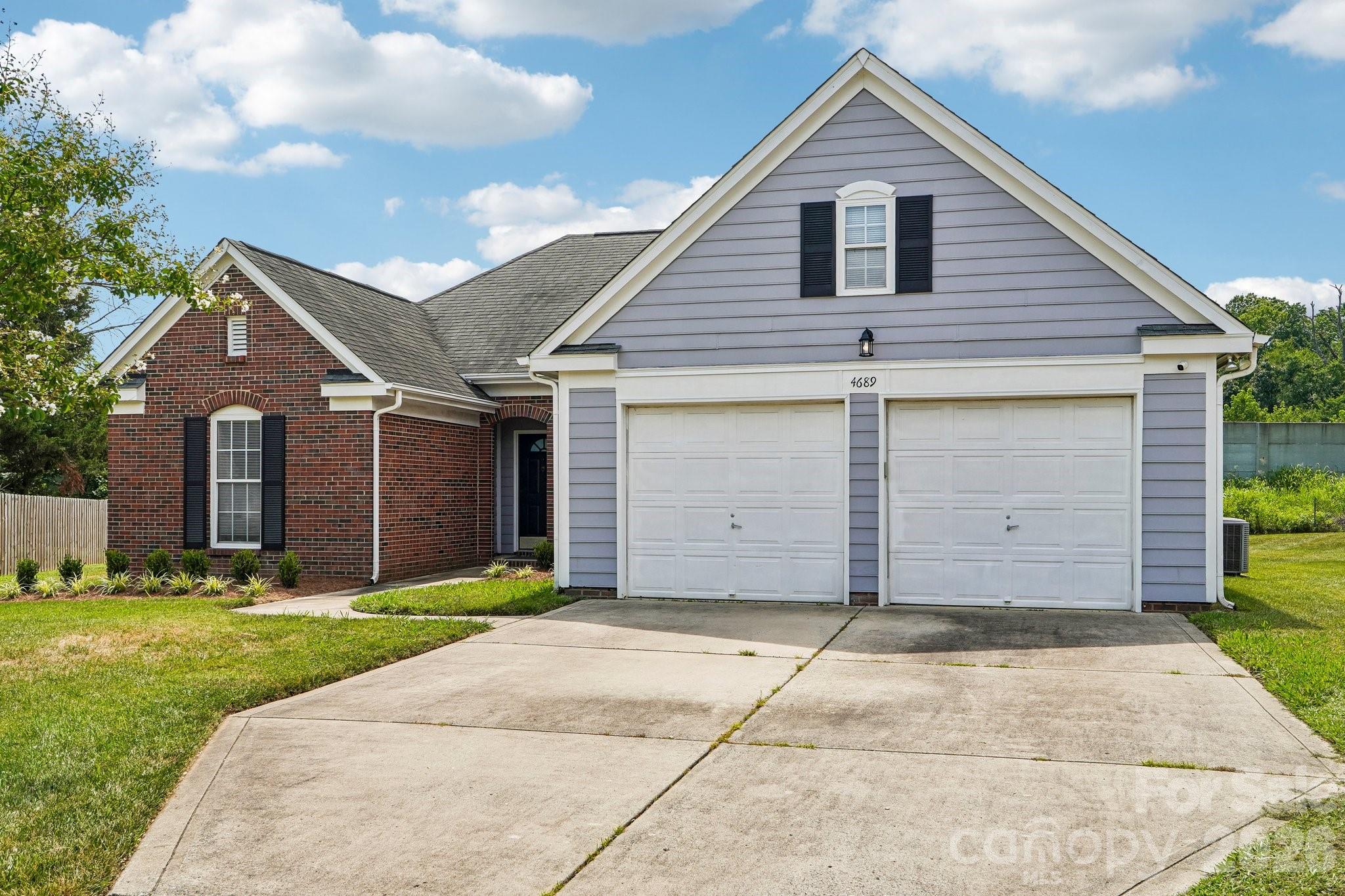 4689 Wycliff Court NW