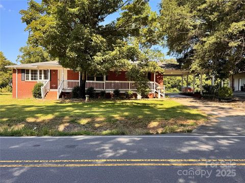 Photo of 20485 Ridgecrest Road, Locust, NC 28097 (MLS # 4300219)