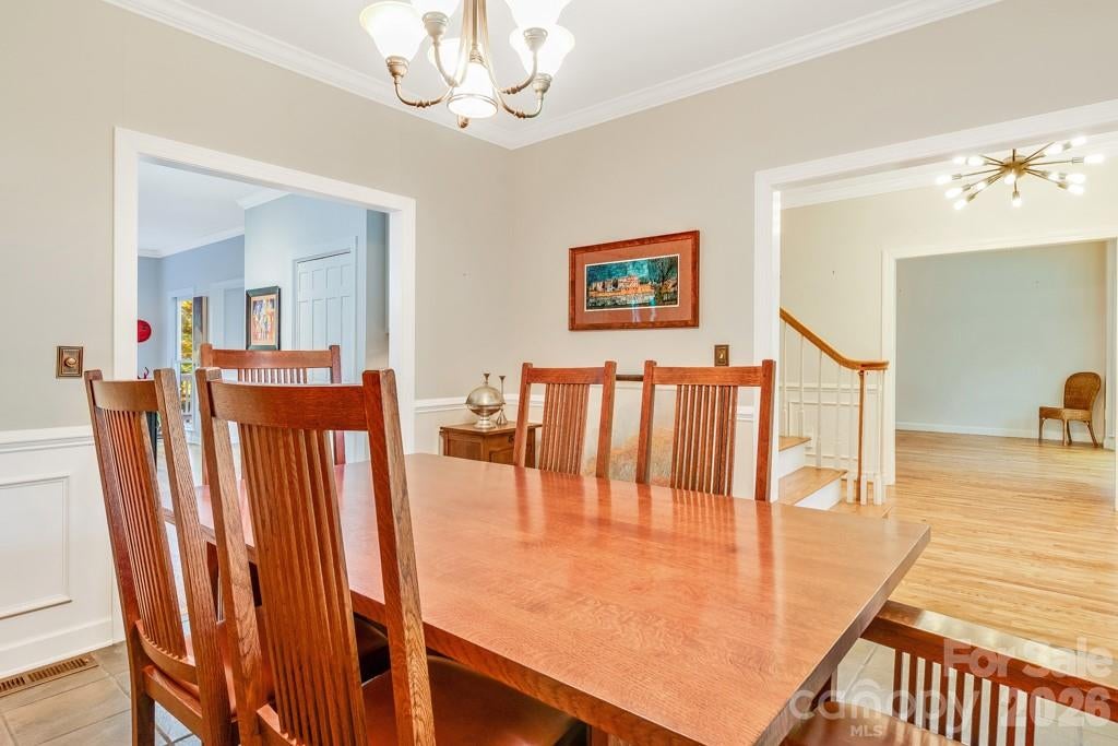 107 SUNNINGDALE Drive