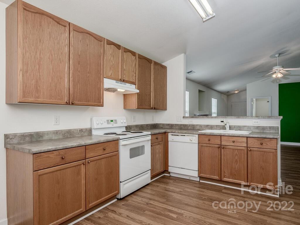 CORNERSTONE - Residential