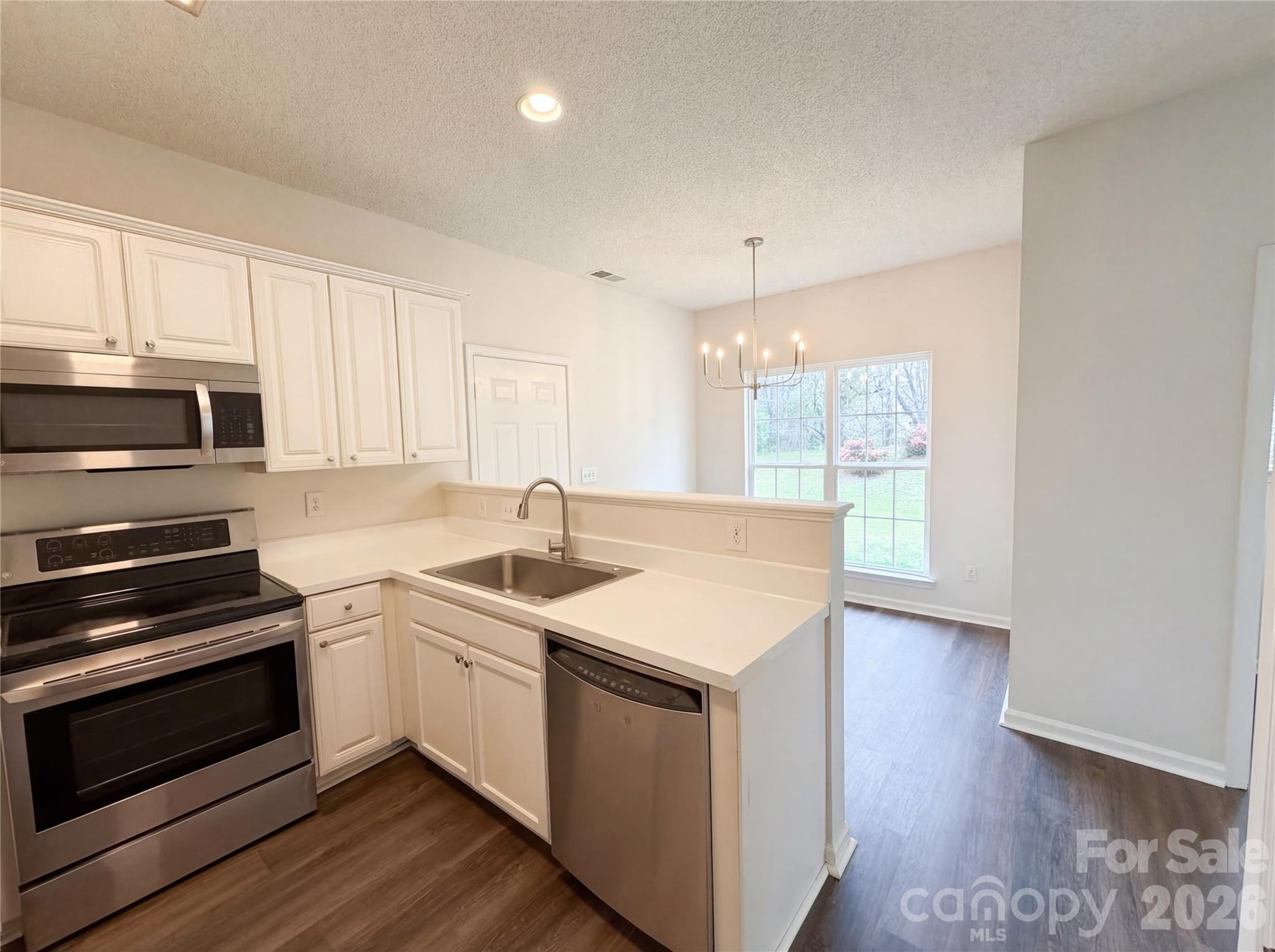 11037 Wyndham Pointe Drive