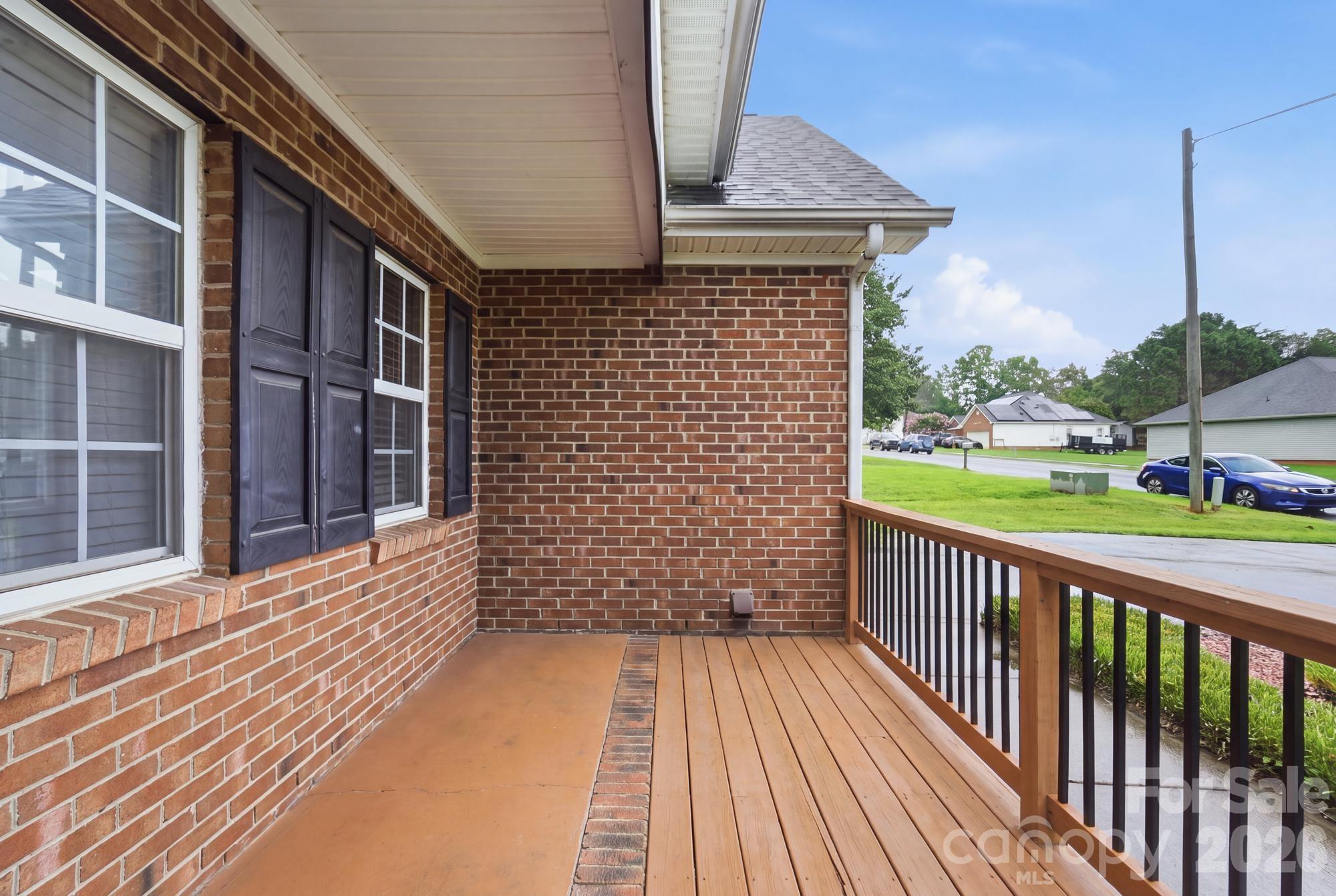 359 Linsbury Court