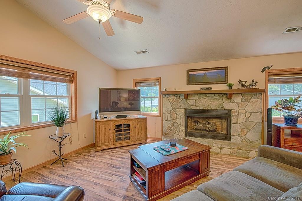 Fox Run Meadows - Residential