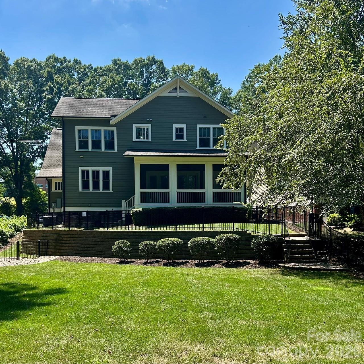 516 Hillside Avenue