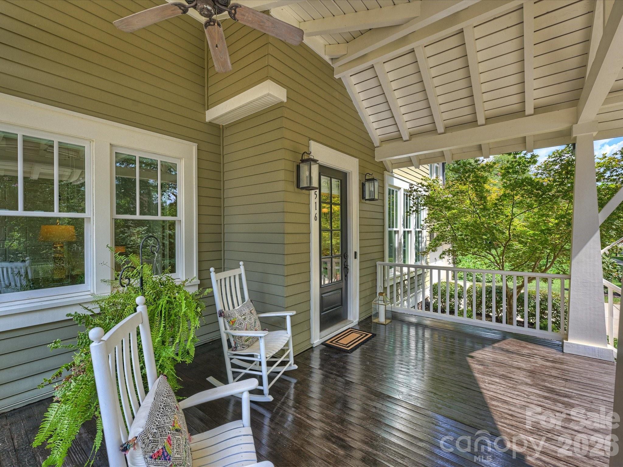 516 Hillside Avenue