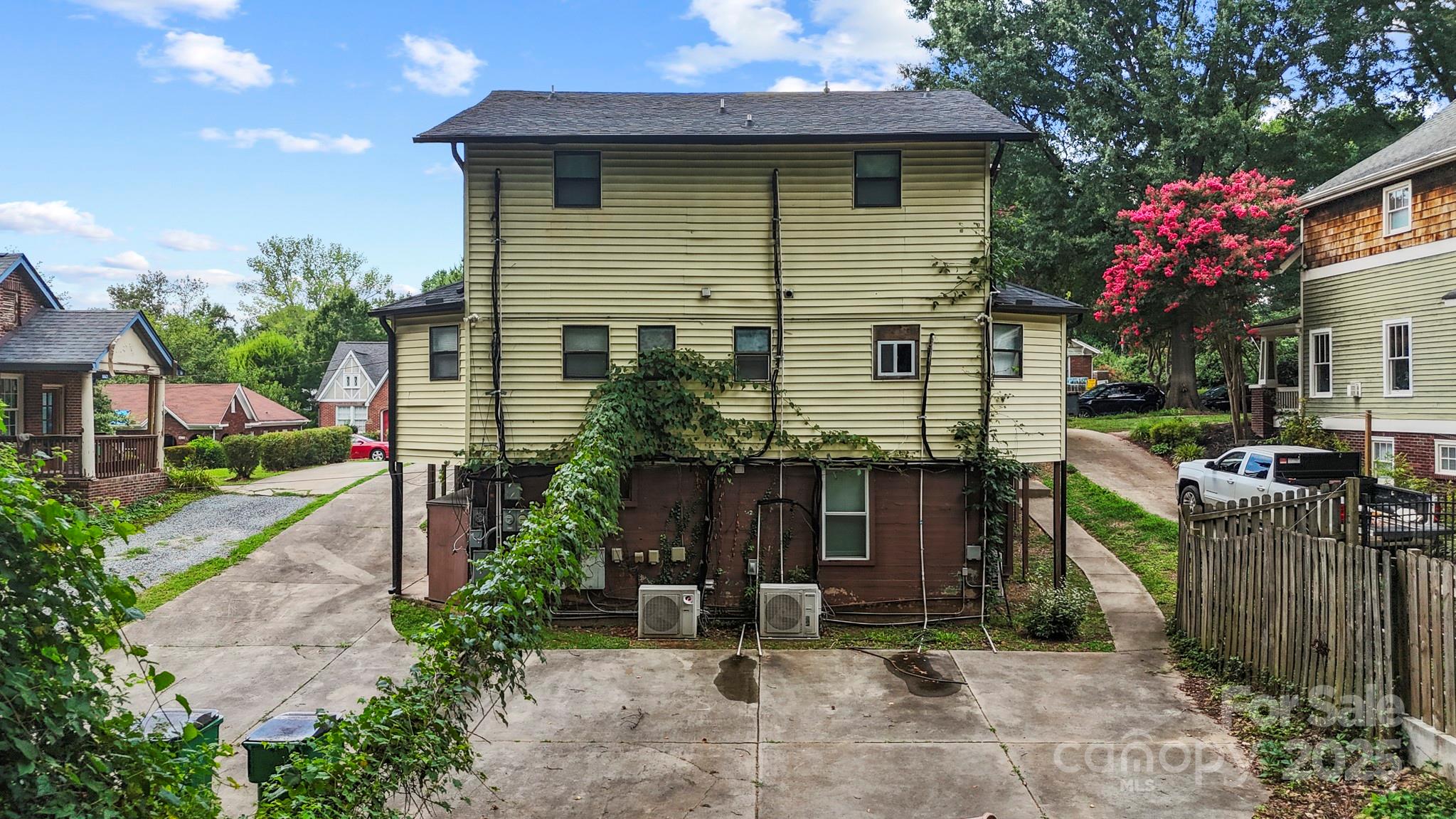 413 Heathcliff Street