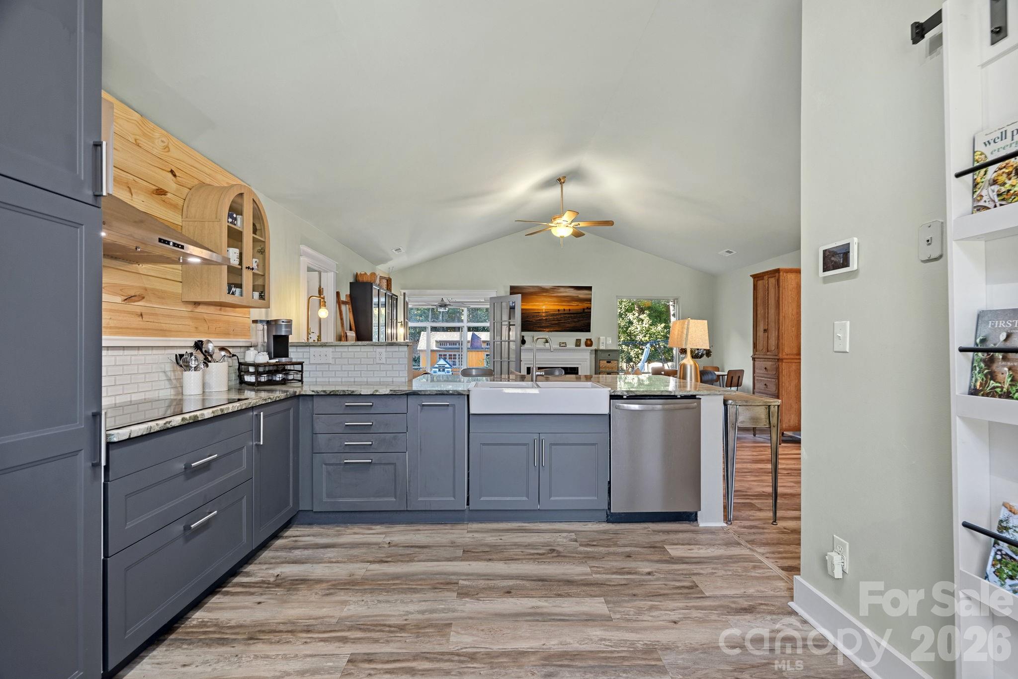 7120 Chattanooga Lane