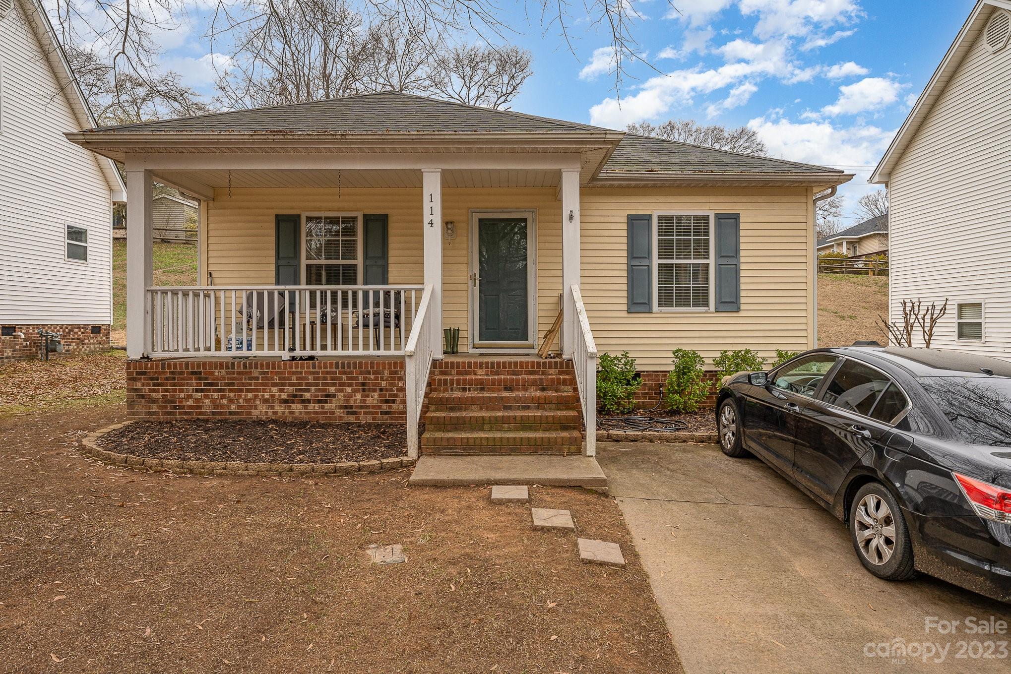 Adams Bluff - Residential