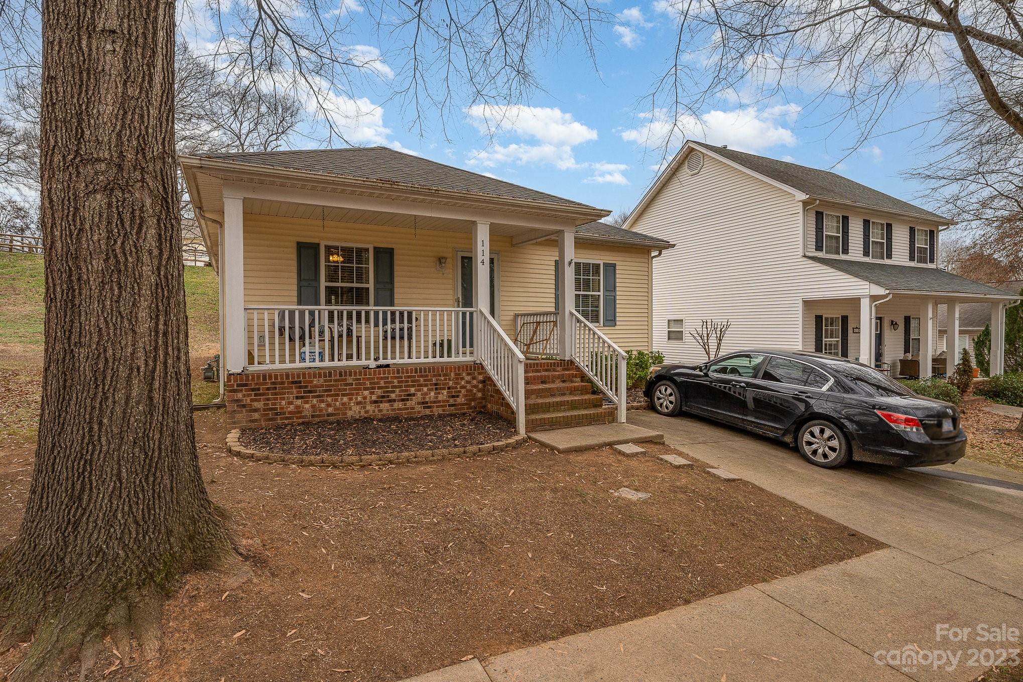 Adams Bluff - Residential