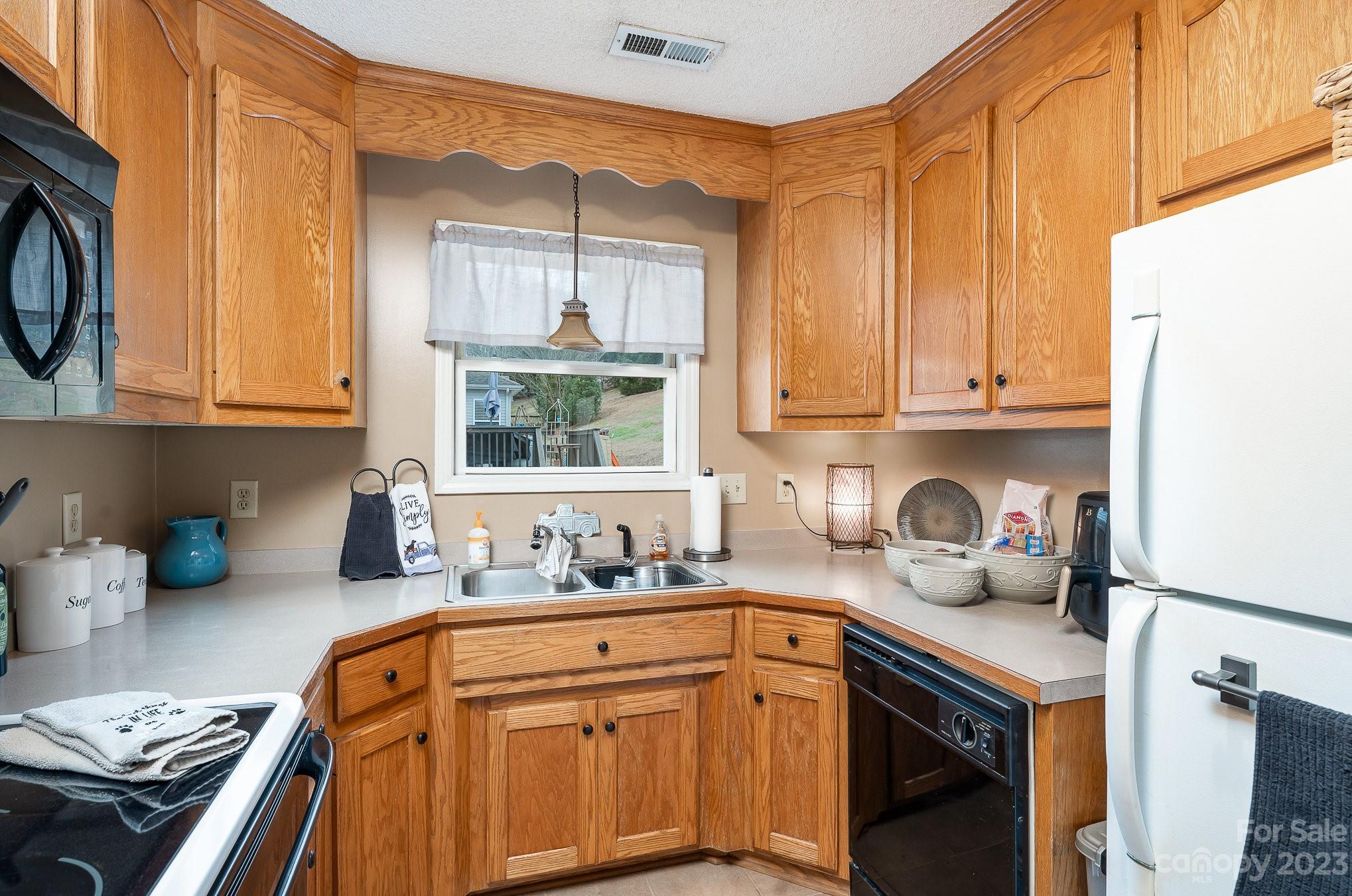 Adams Bluff - Residential