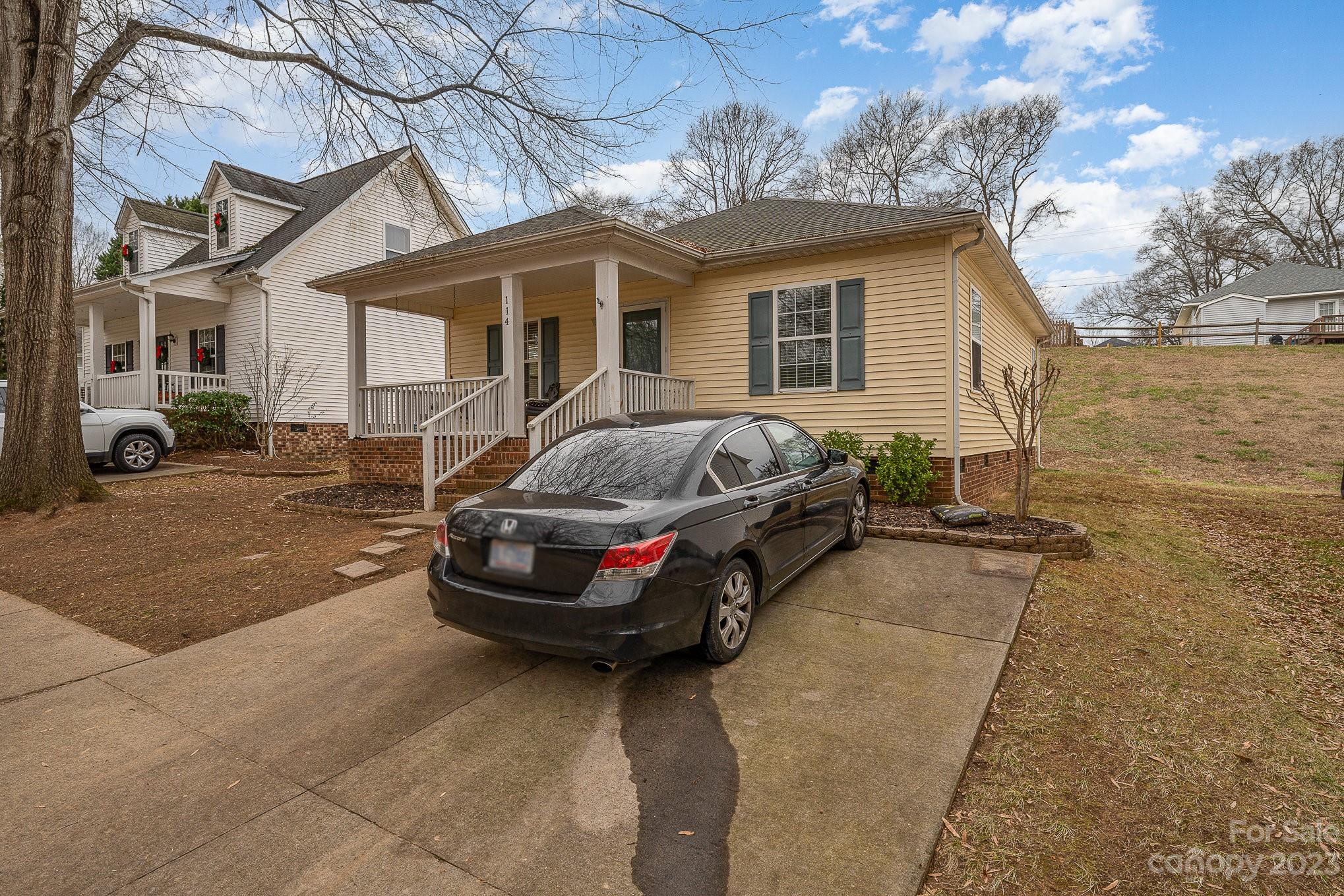 Adams Bluff - Residential